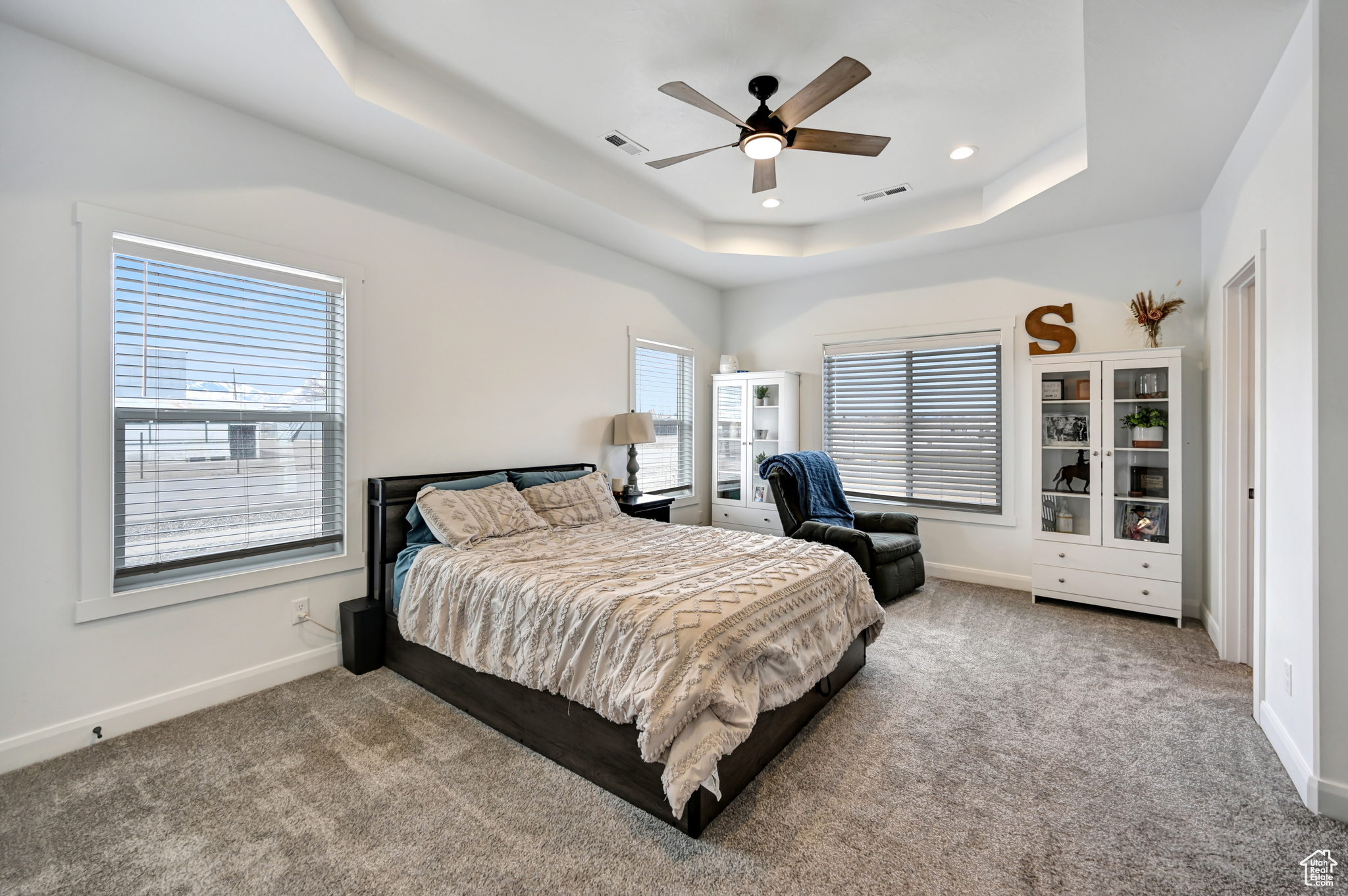 COUNTRY CLUB ESTATES - Residential