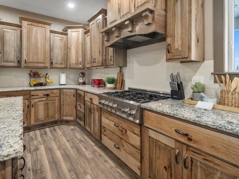 Tiny photo for 3736 W HAMMON LN S, Syracuse, UT 84075 (MLS # 2134554)