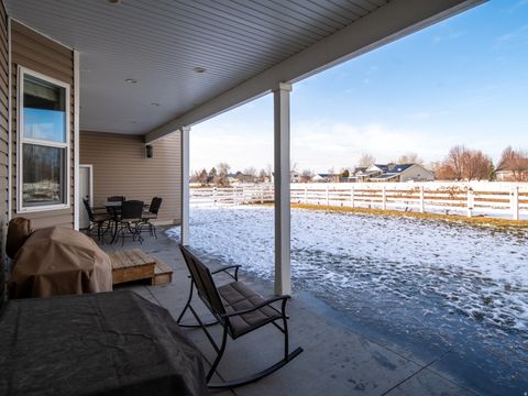 Tiny photo for 3736 W HAMMON LN S, Syracuse, UT 84075 (MLS # 2134554)