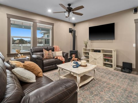 Tiny photo for 3736 W HAMMON LN S, Syracuse, UT 84075 (MLS # 2134554)