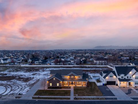 Tiny photo for 3736 W HAMMON LN S, Syracuse, UT 84075 (MLS # 2134554)