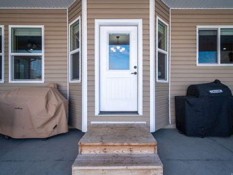 Tiny photo for 3736 W HAMMON LN S, Syracuse, UT 84075 (MLS # 2134554)