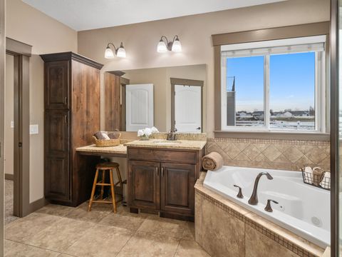 Tiny photo for 3736 W HAMMON LN S, Syracuse, UT 84075 (MLS # 2134554)