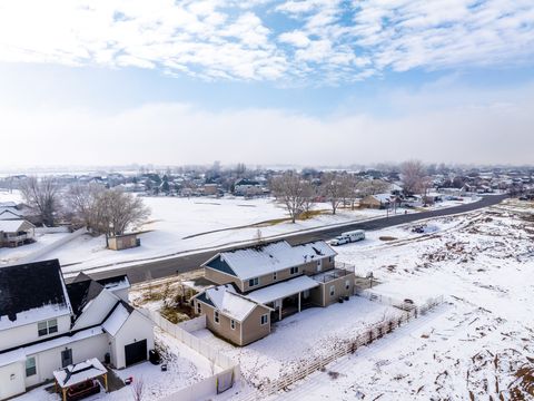 Tiny photo for 3736 W HAMMON LN S, Syracuse, UT 84075 (MLS # 2134554)