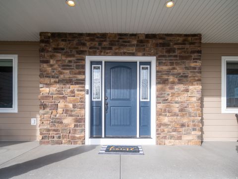 Tiny photo for 3736 W HAMMON LN S, Syracuse, UT 84075 (MLS # 2134554)