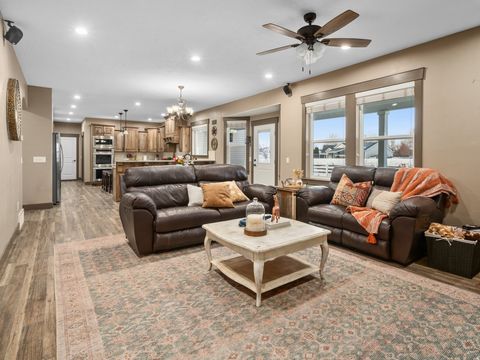 Tiny photo for 3736 W HAMMON LN S, Syracuse, UT 84075 (MLS # 2134554)