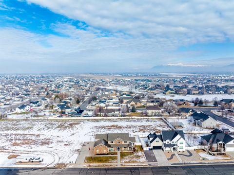 Tiny photo for 3736 W HAMMON LN S, Syracuse, UT 84075 (MLS # 2134554)