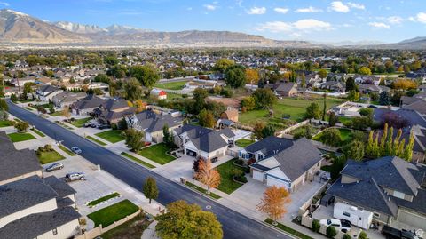 Tiny photo for 2797 W 11460 S, South Jordan, UT 84095 (MLS # 2118397)