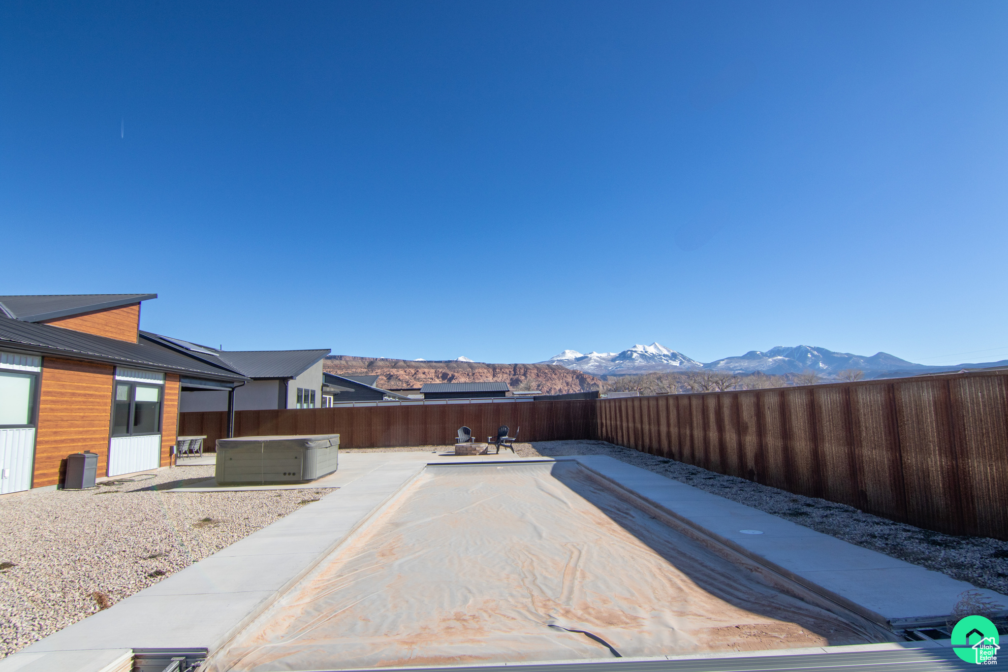 CRIMSON CLIFF SUBDIV - Residential