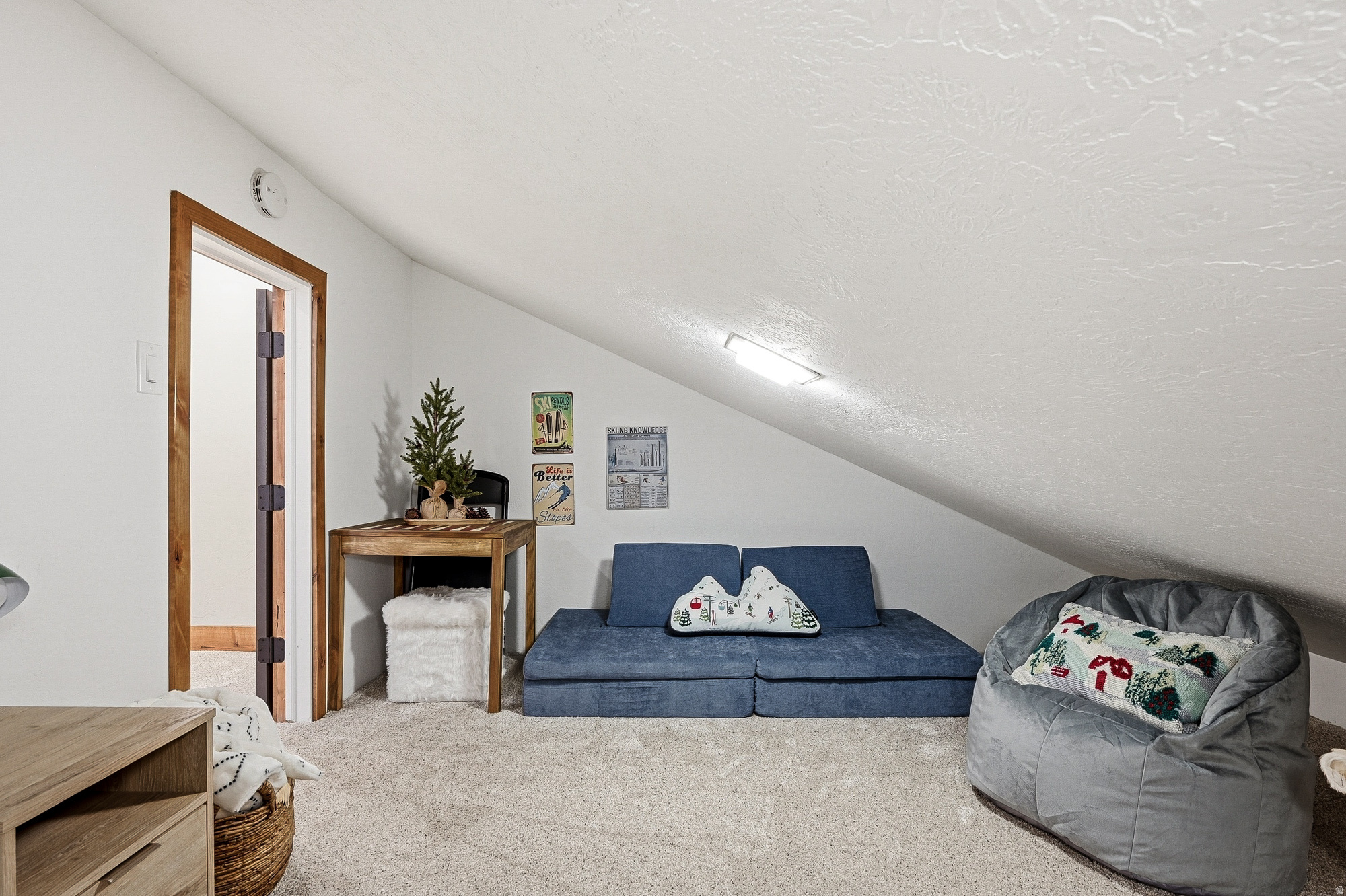 GIANT STEPS - Residential
