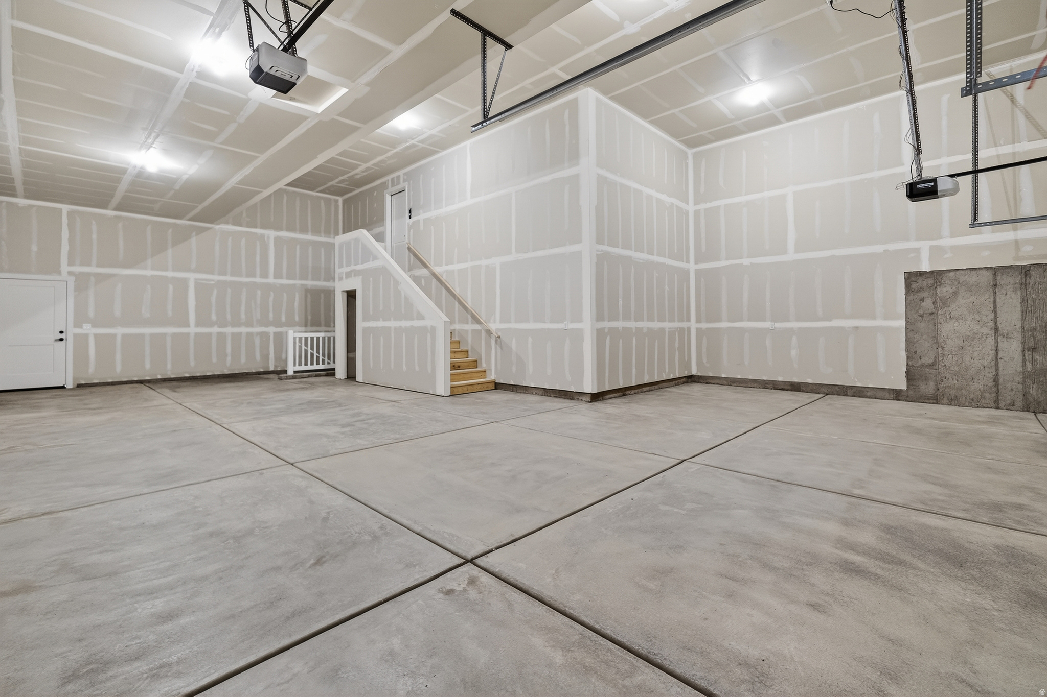 WEST RIDGE ESTATES - Residential