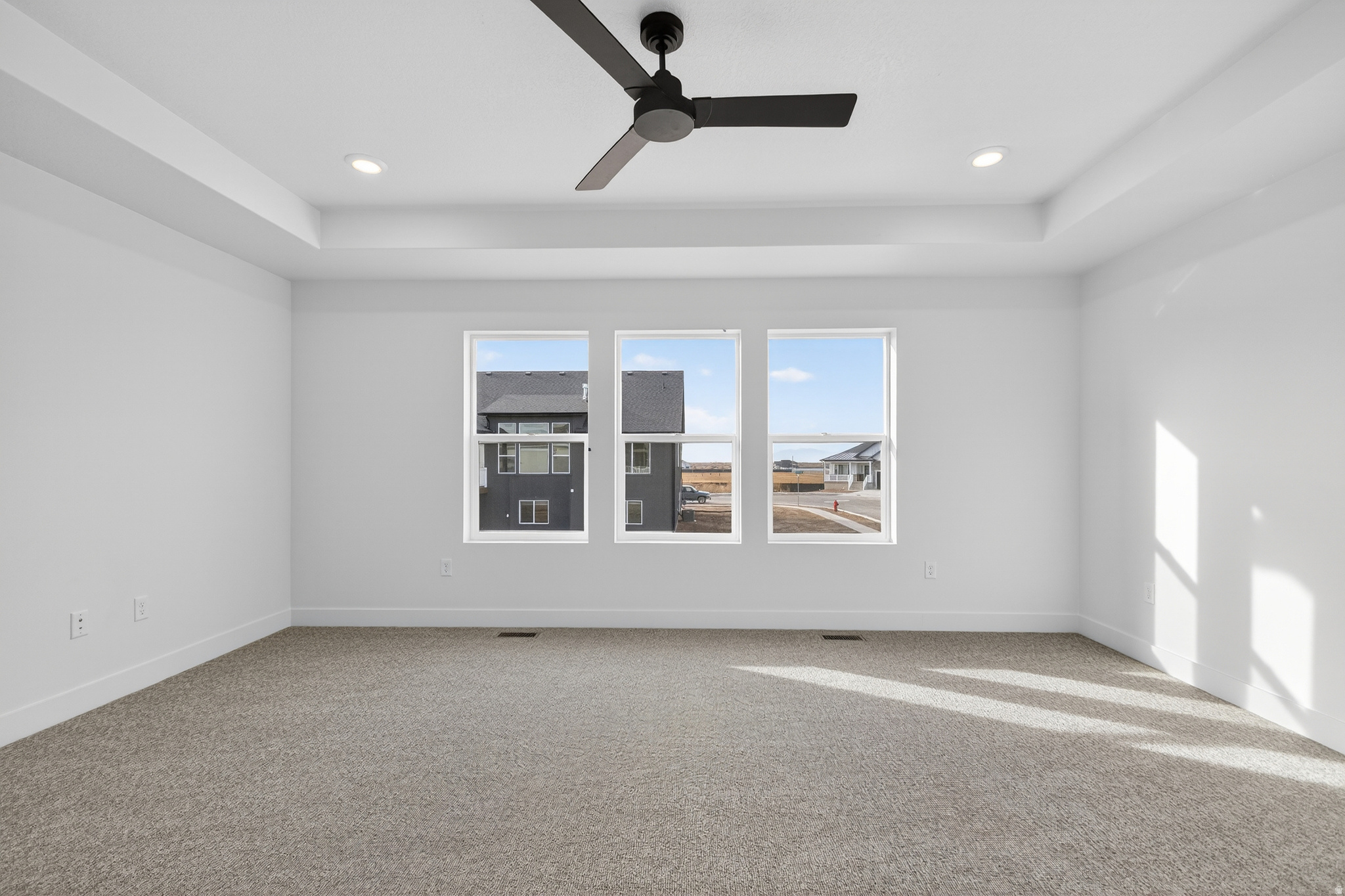 WEST RIDGE ESTATES - Residential