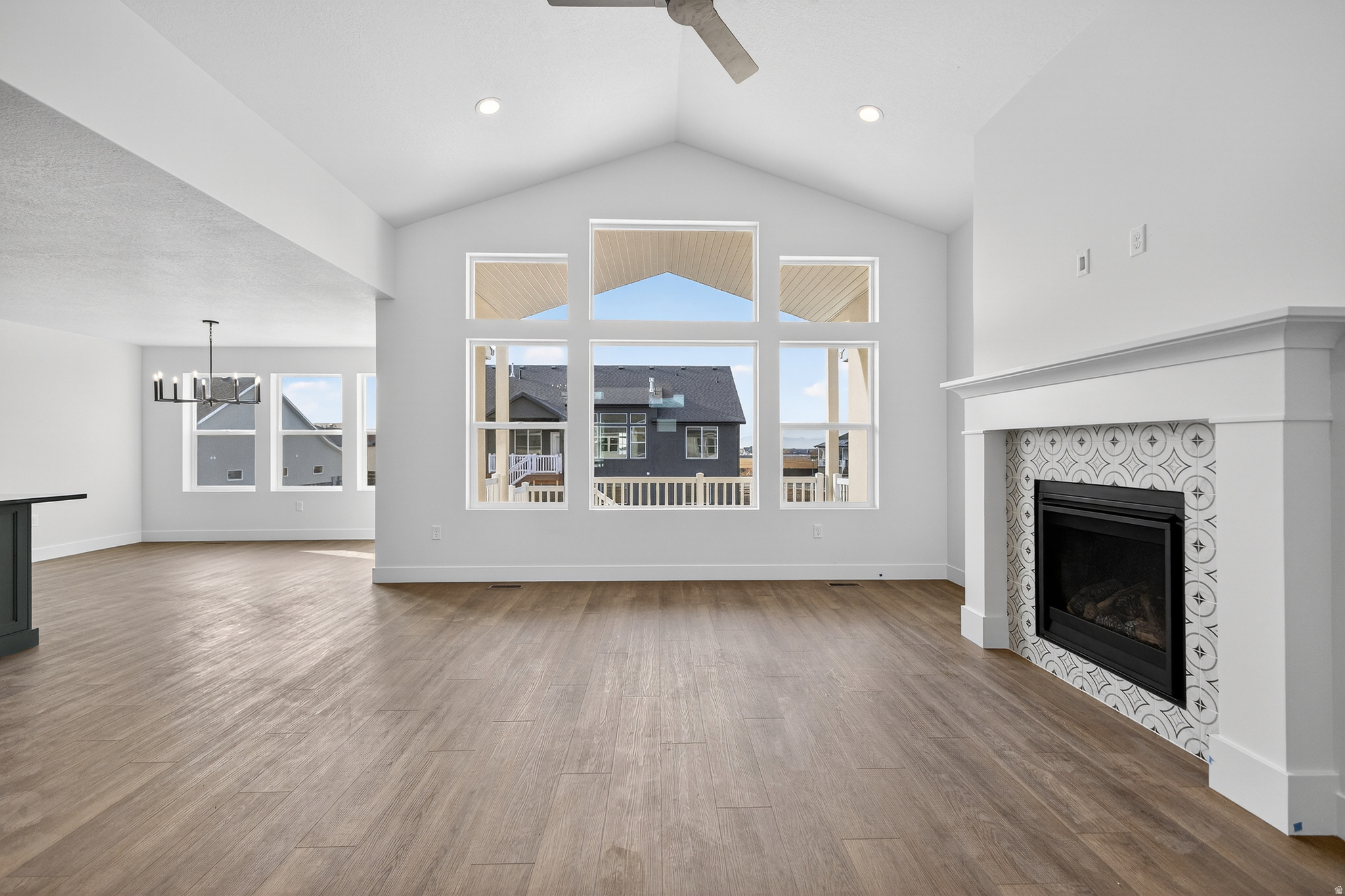 WEST RIDGE ESTATES - Residential