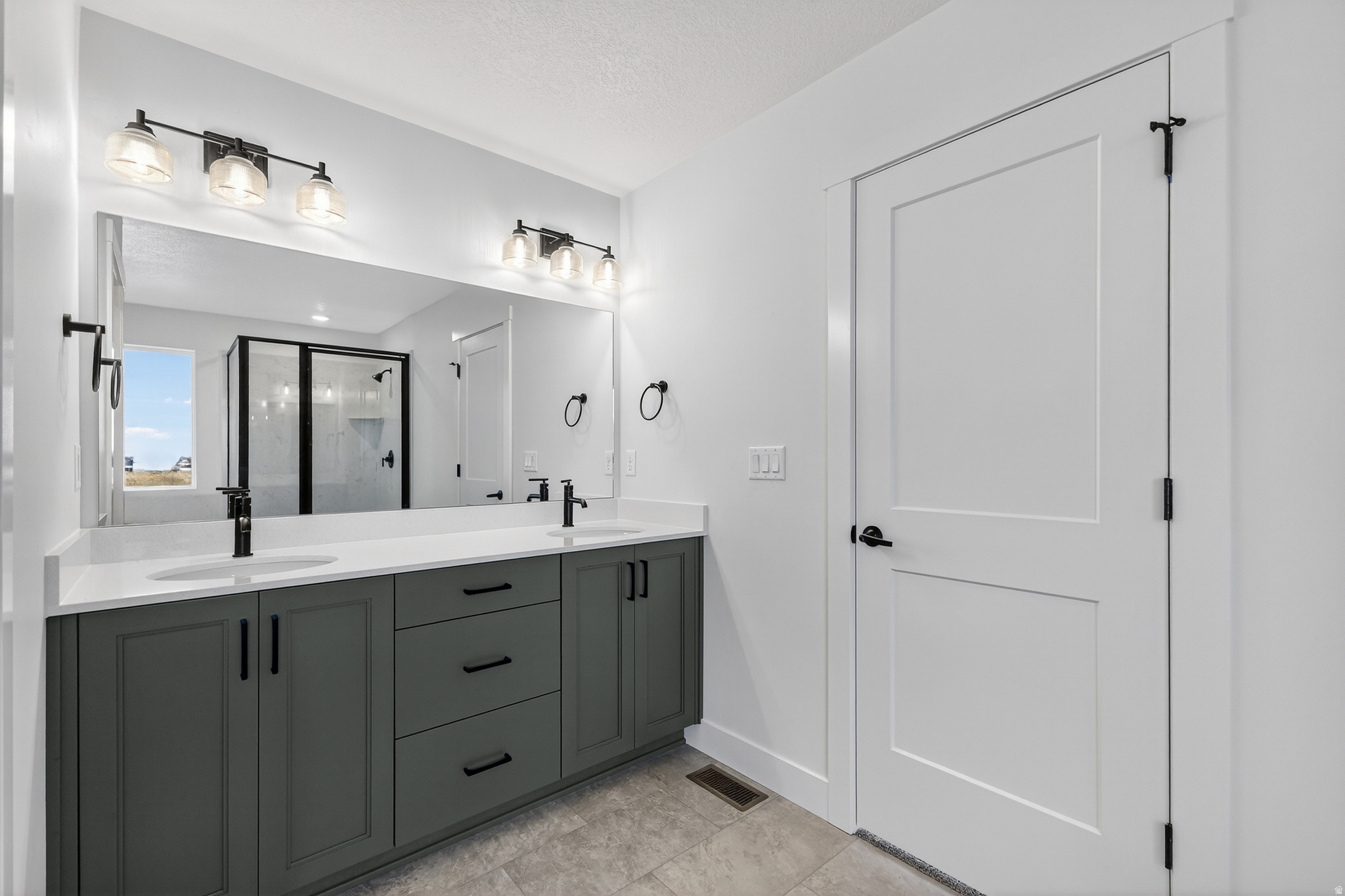 WEST RIDGE ESTATES - Residential