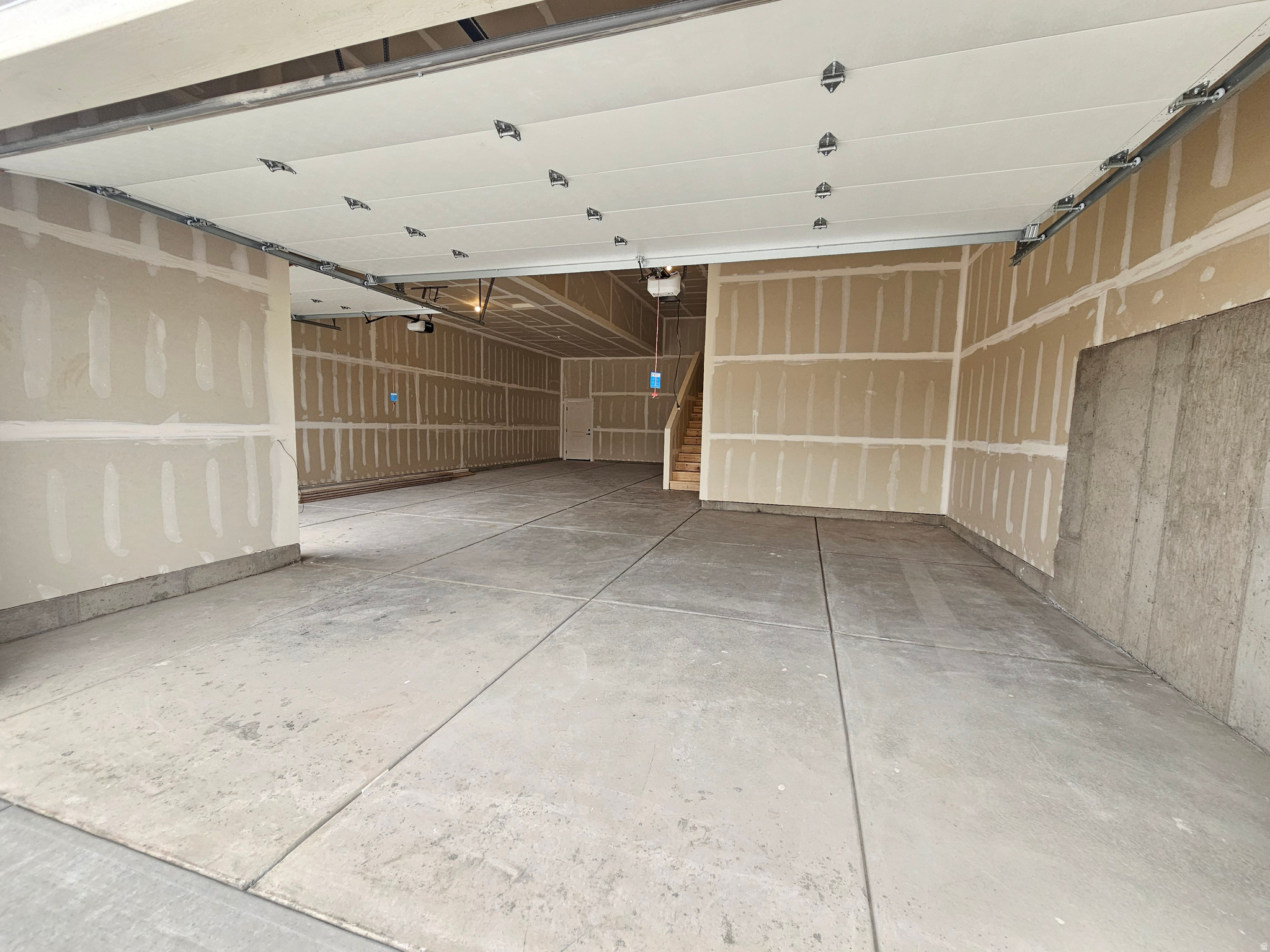 WEST RIDGE ESTATES - Residential