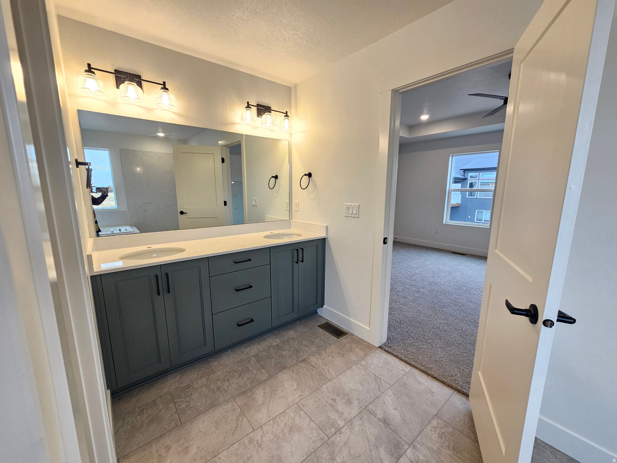 WEST RIDGE ESTATES - Residential