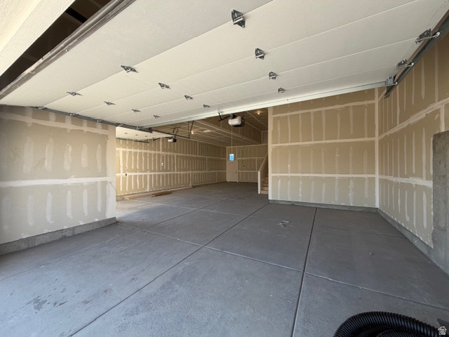 WEST RIDGE ESTATES - Residential