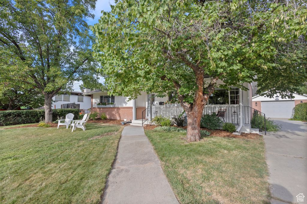 Photo of 3129 S 1810 E, Salt Lake City, UT 84106 (MLS # 2104138)