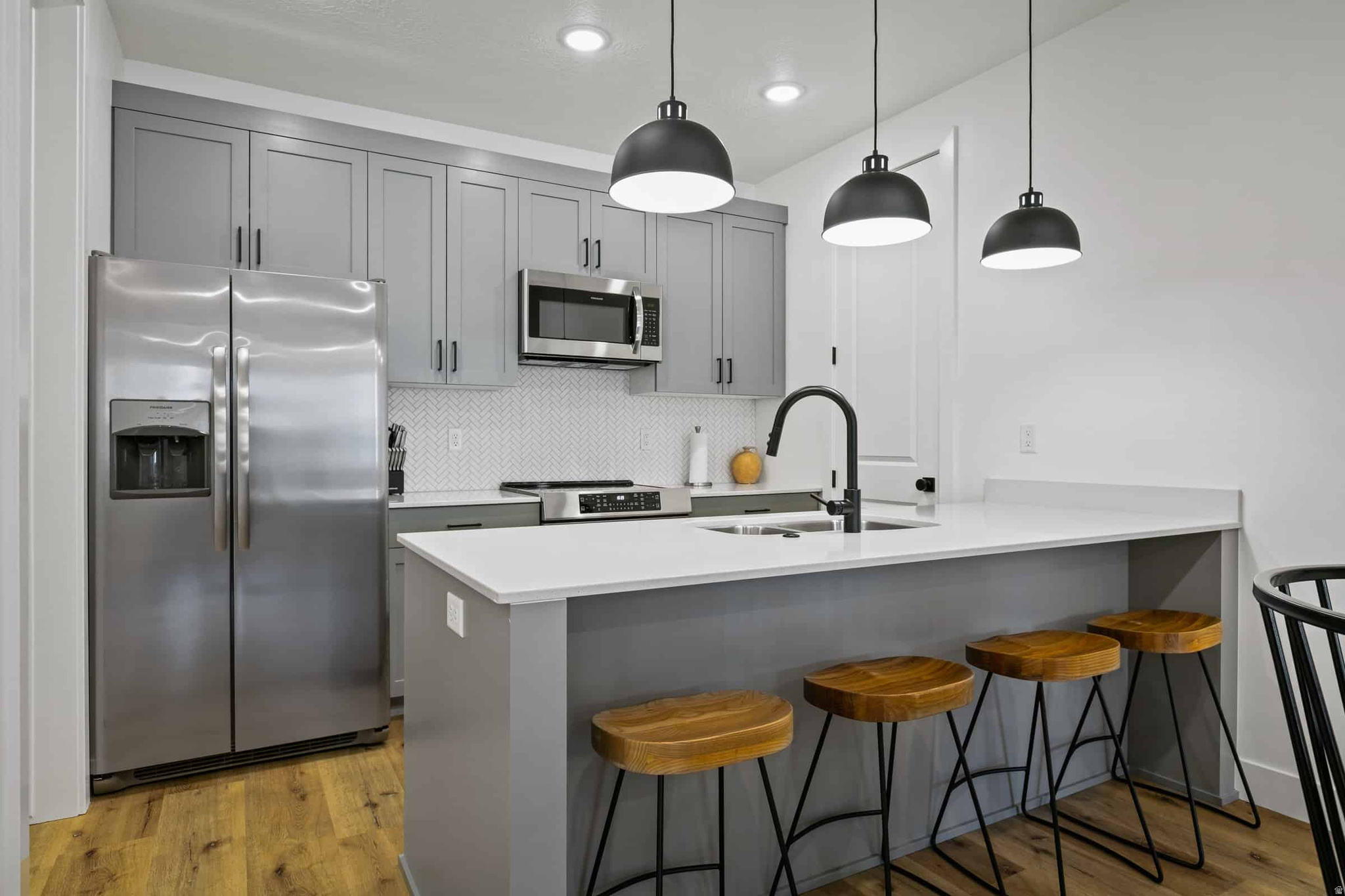 DESERT COLOR SKYLINE COMDOMINIUM PLAT - Residential