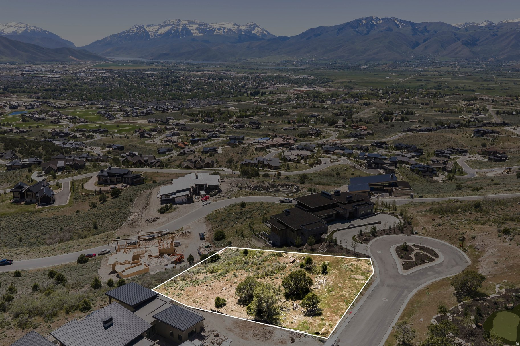 RED LEDGES - Land