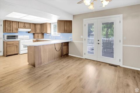 Tiny photo for 526 E HEATHER RD N, Orem, UT 84097 (MLS # 2119452)