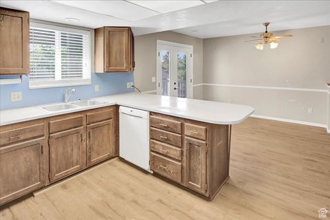 Tiny photo for 526 E HEATHER RD N, Orem, UT 84097 (MLS # 2119452)