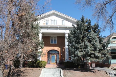 Photo of 653 E 300 S, Salt Lake City, UT 84102 (MLS # 2067363) Photo of 653 E 300 S, Salt Lake City, UT 84102 (MLS # 2067363)