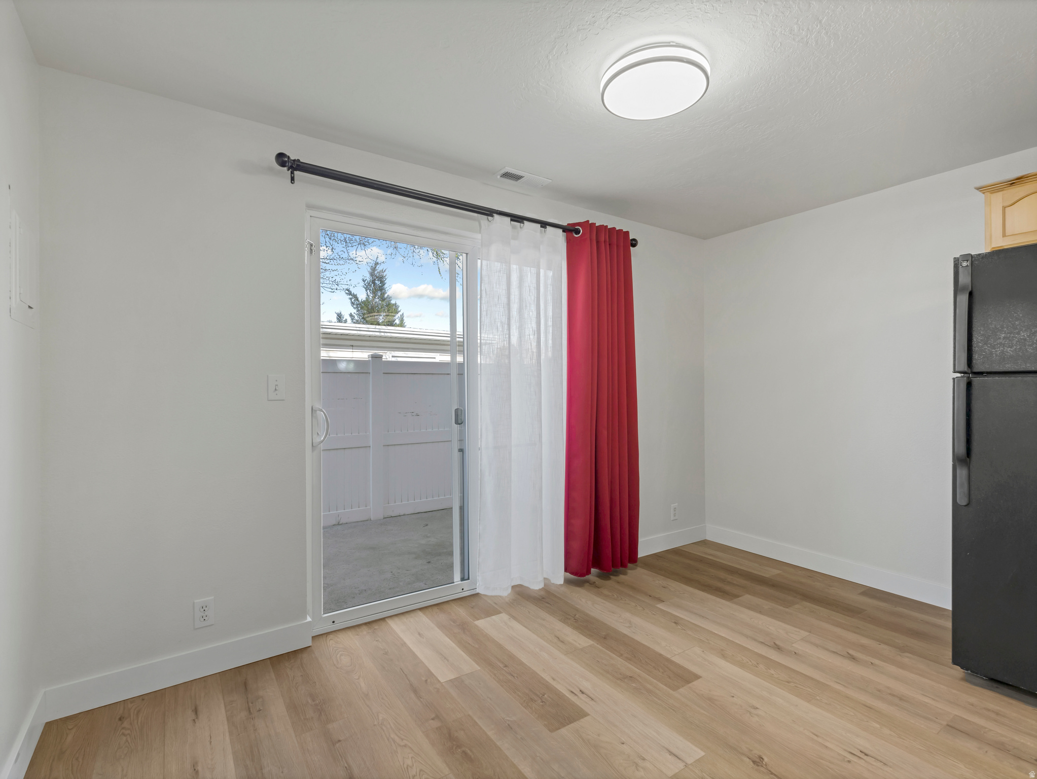 COLONIAL GARDENS TOWNHOUSES - Residential