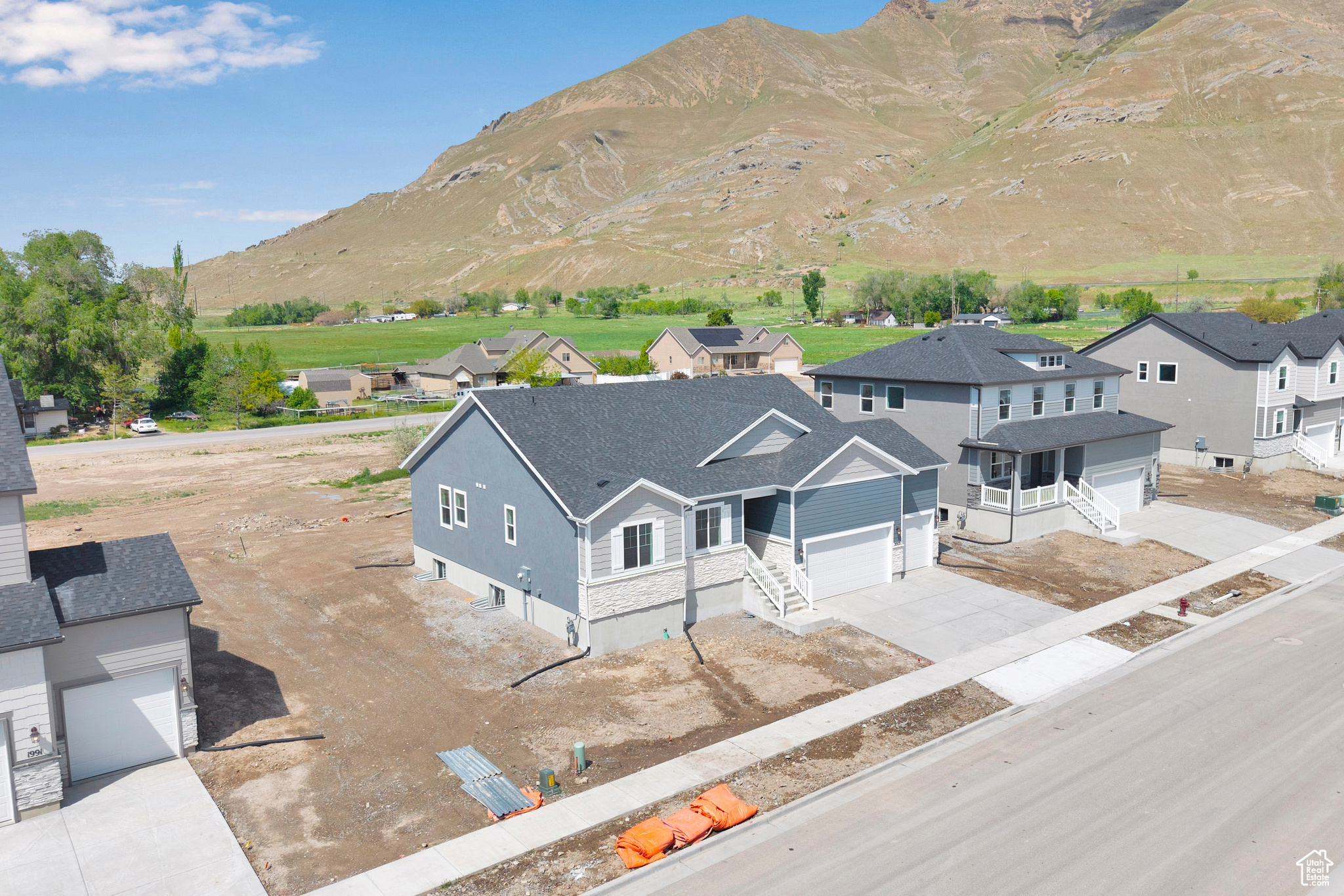 PASTURES AT SADDLEBACK - Residential