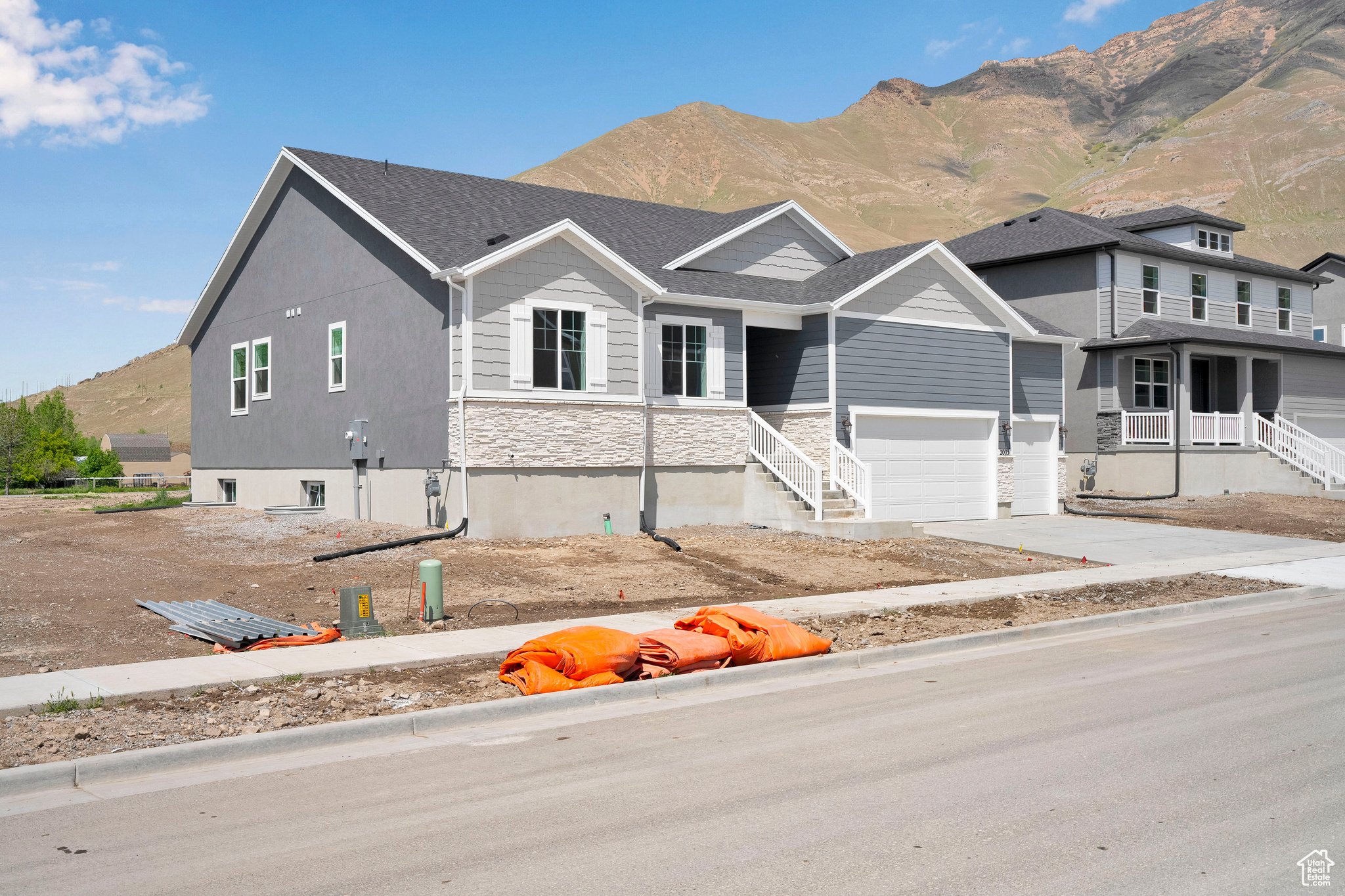 PASTURES AT SADDLEBACK - Residential