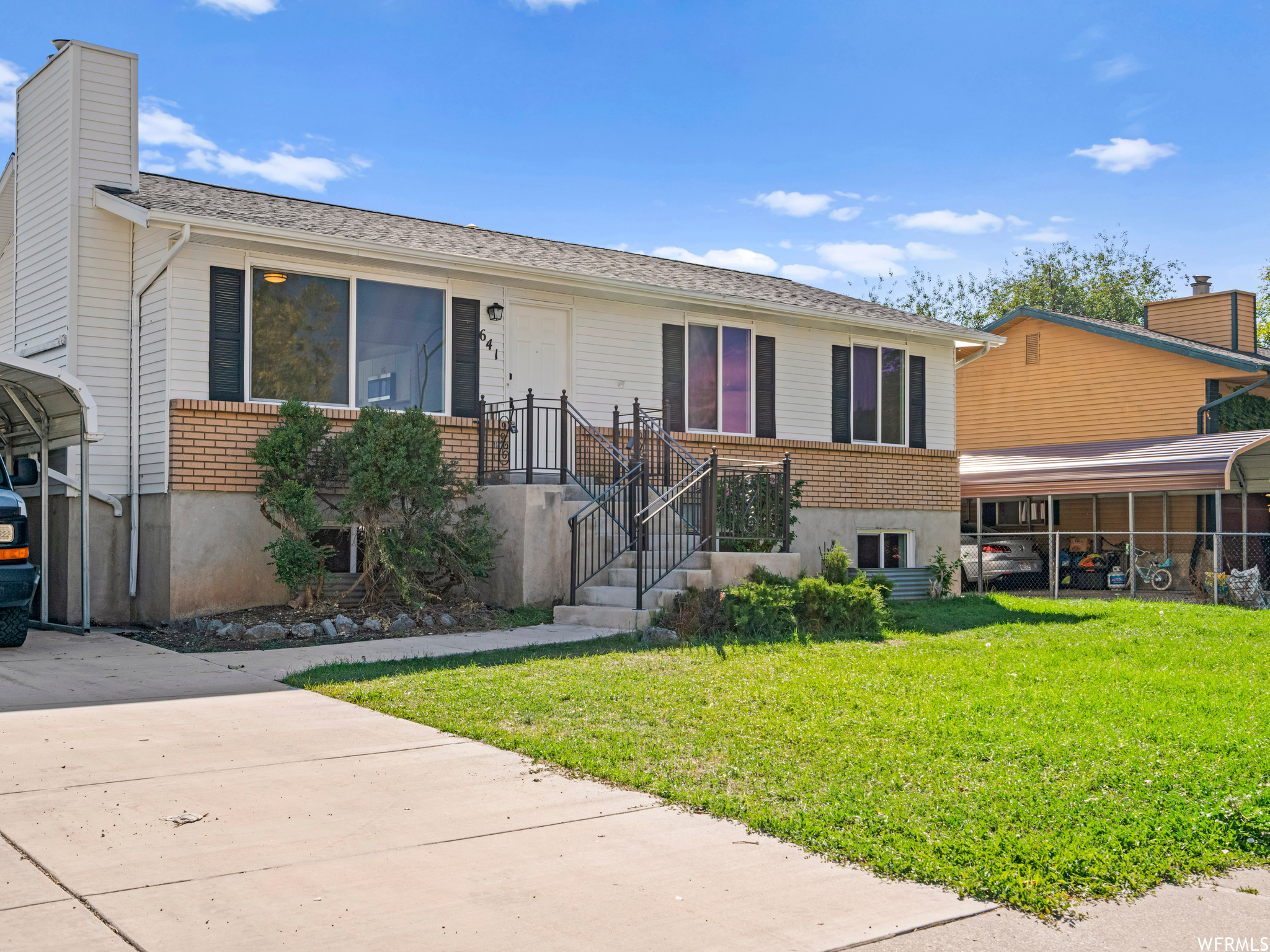 MANORLY COURT - Residential