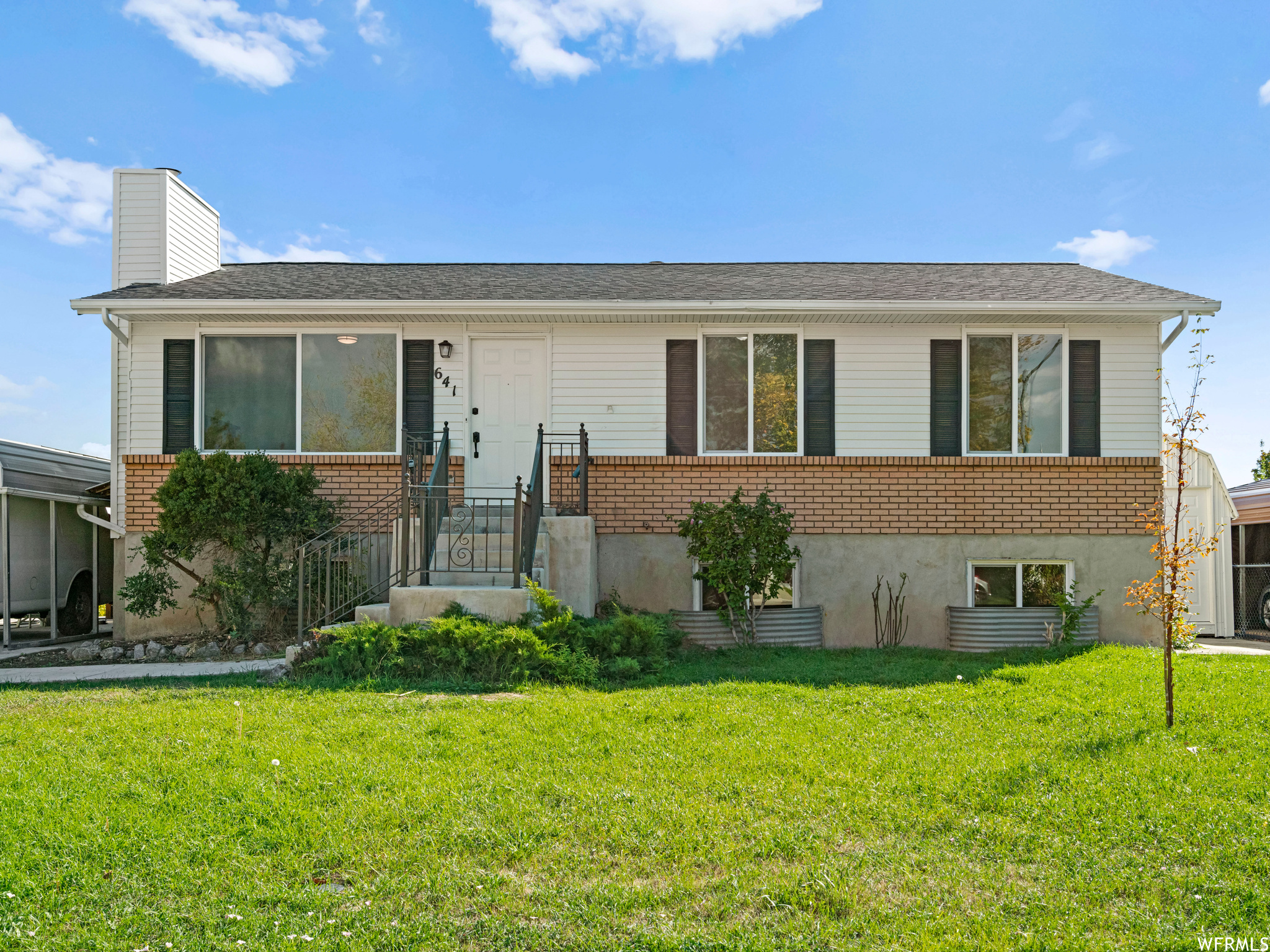 MANORLY COURT - Residential