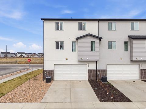 Tiny photo for 1355 E 1360 N, Payson, UT 84651 (MLS # 2140786)