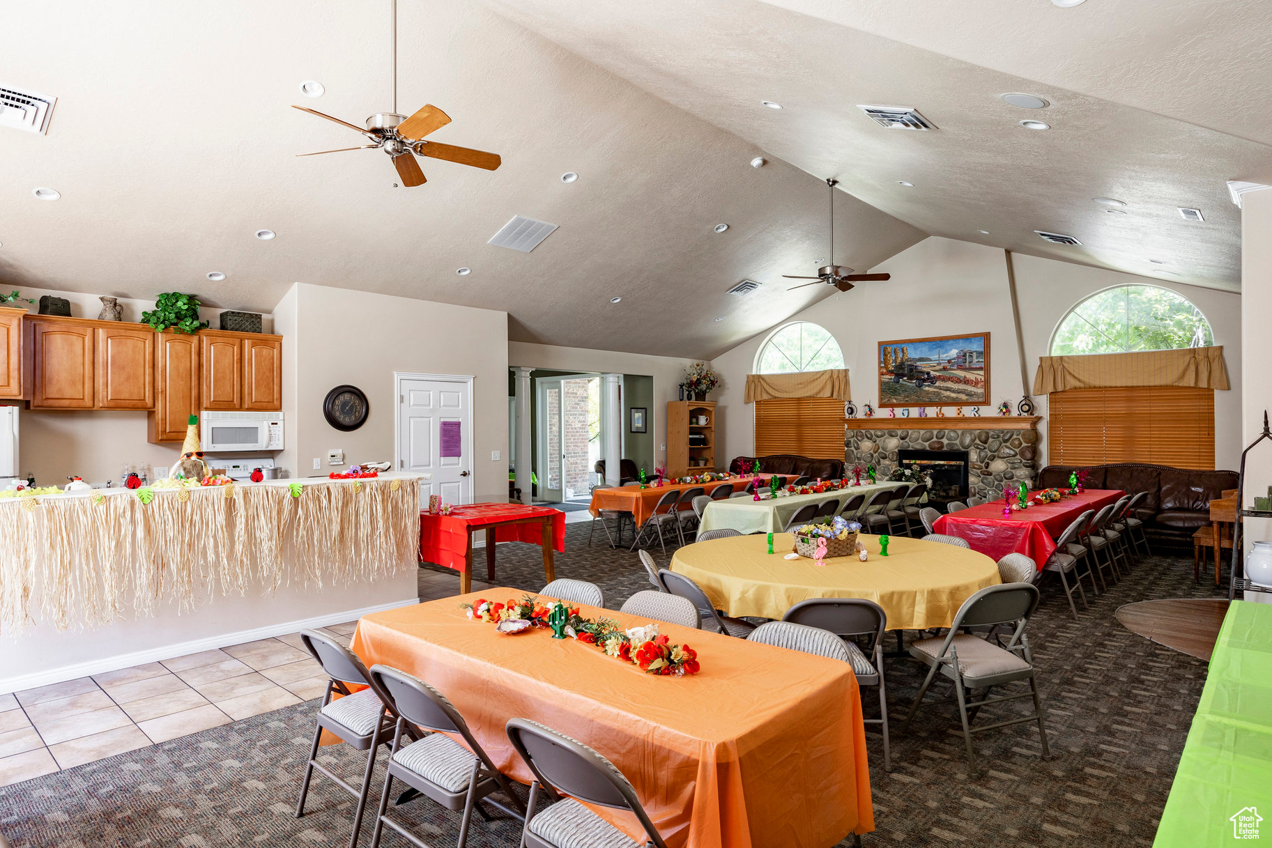 MEADOW PARK VILLAS - Residential