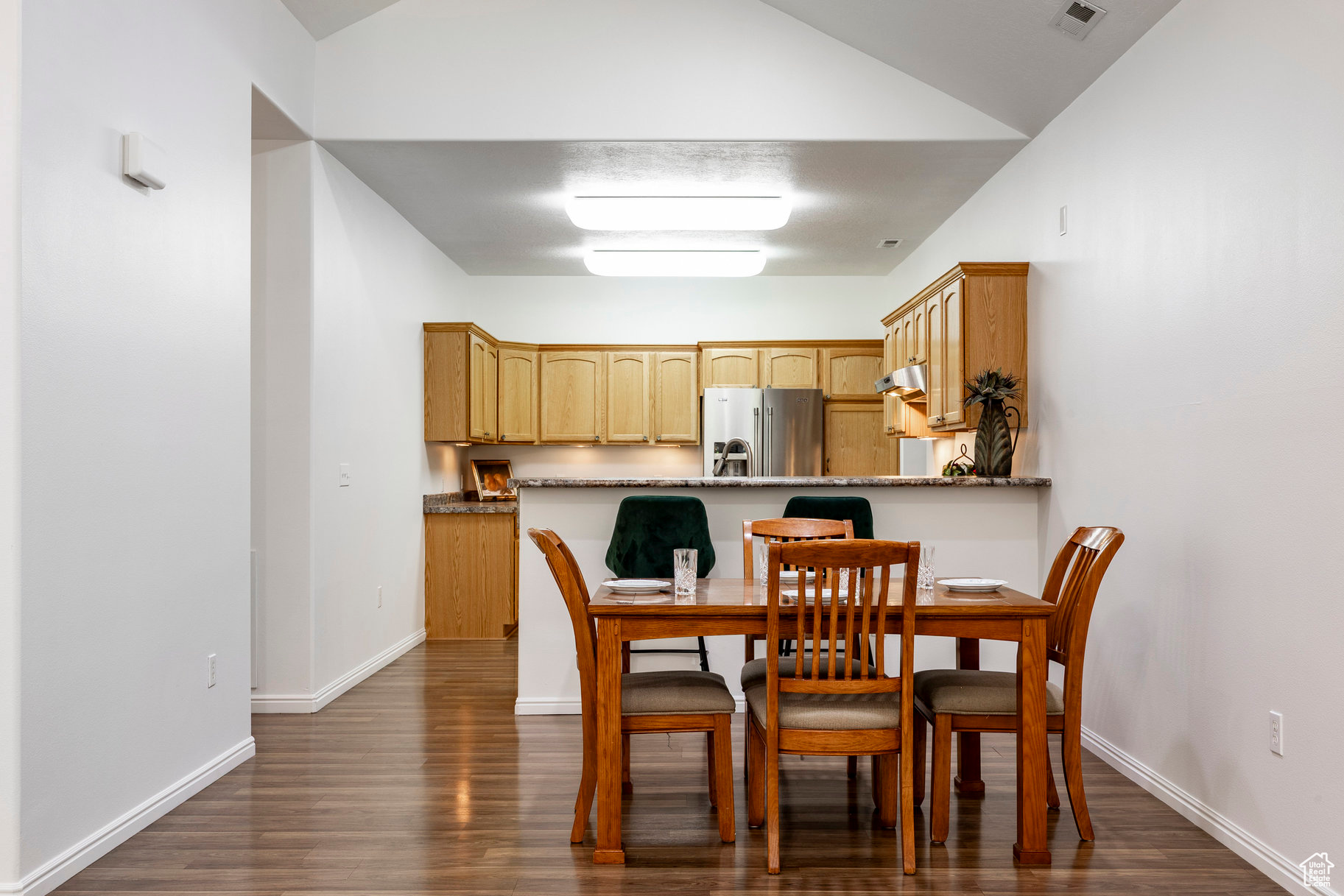 MEADOW PARK VILLAS - Residential