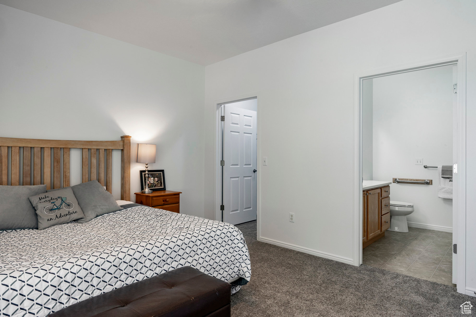 MEADOW PARK VILLAS - Residential