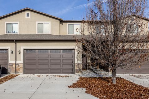 Tiny photo for 115 E 690 S, Smithfield, UT 84335 (MLS # 2121212)