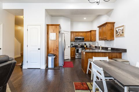 Tiny photo for 115 E 690 S, Smithfield, UT 84335 (MLS # 2121212)