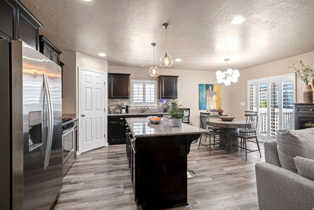 Photo of 949 W TEAL RUN WAY, Salt Lake City, UT 84119 (MLS # 2138467)