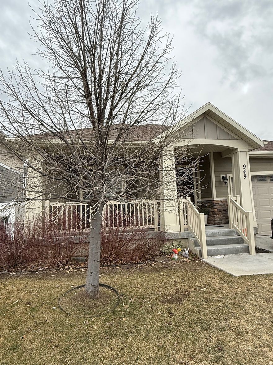 WOW! WONDERFUL SPACIOUS RAMBLER! LOW MAINTENANCE YARD! GREAT CURB & INTERIOR APPEAL! 2 MASTER BEDROOMS POSSIBLE, MAIN & DOWN! BIG DOWNSTAIRS REC ROOM! EXTRAS: XFINITY FIBER ($95/MO) VIVENT MOTION/FIRE/CARBON DIOXIDE ALARM! VIVANT SMART HOME! THERMOSTAT, 5 VIDEO CAMERAS! EAVE LIGHTING! VIDEO DOORBELL! WIRED FOR SURROUND SOUND IN BASEMENT! COMFORTABLE DECK WITH LIGHTING! PATIO TOO! ELECTRIC CAR CHARGER IN THE GARAGE!