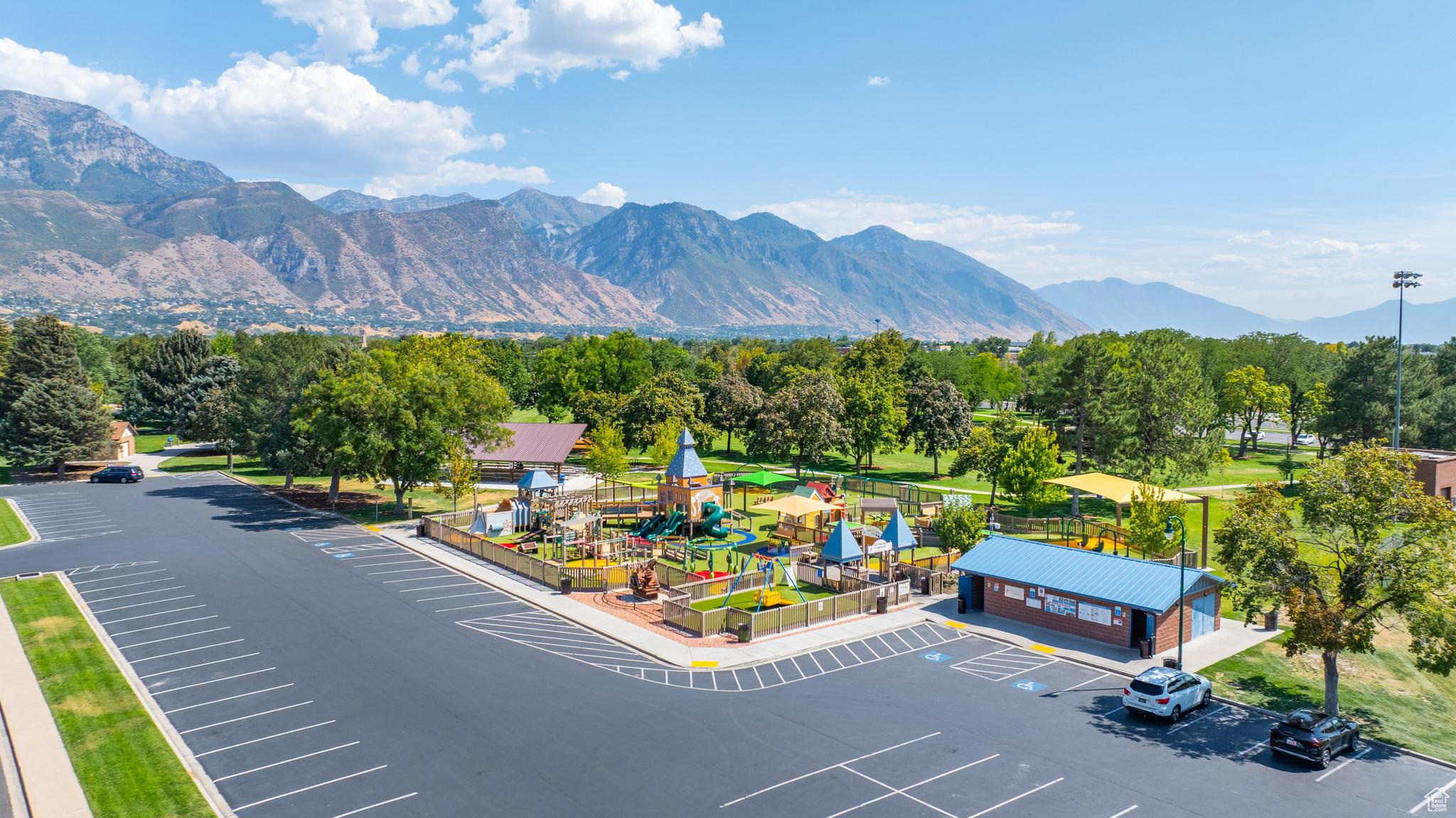 EASTVIEW CONDOS - Residential Income
