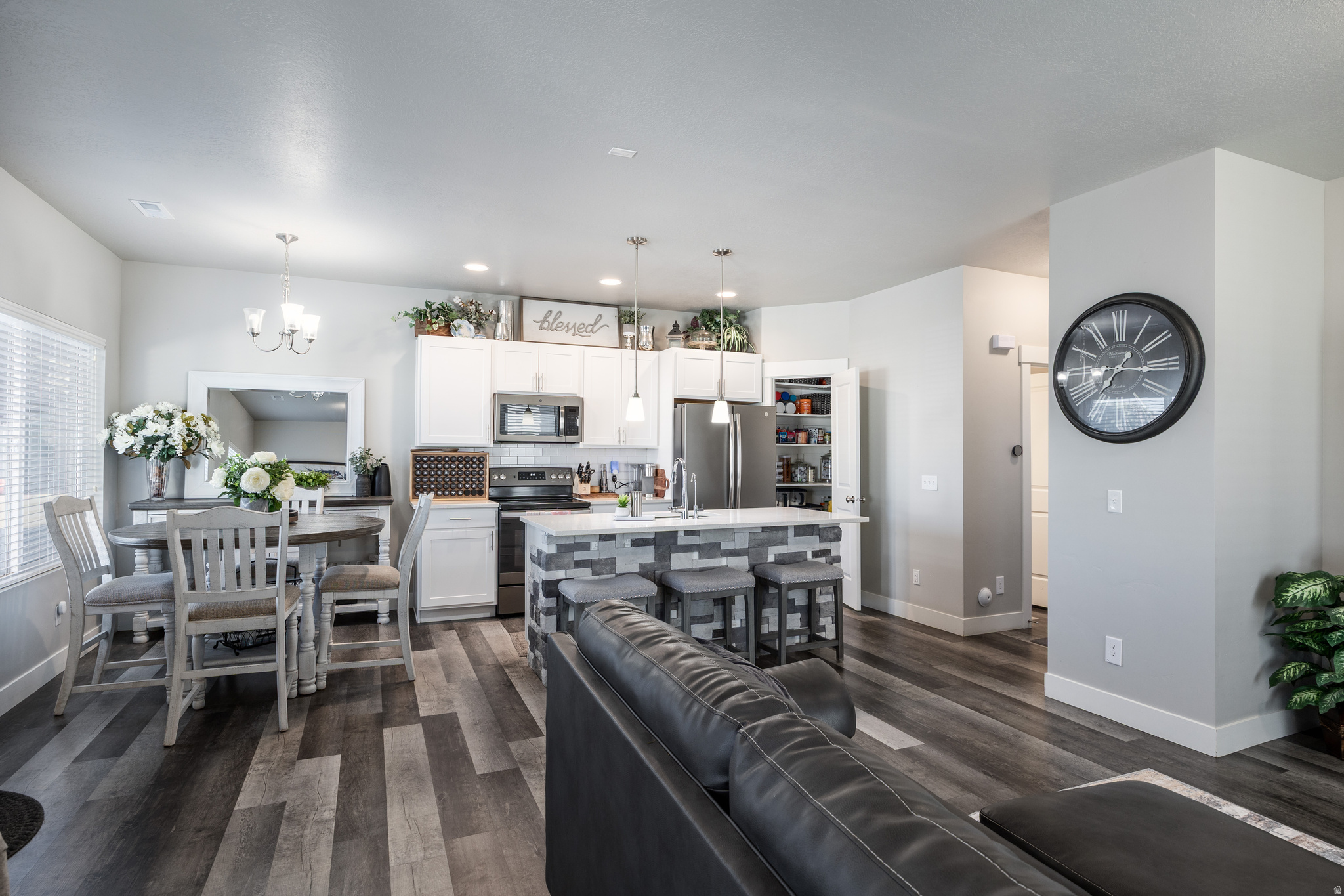 DEPOT CROSSING - Residential