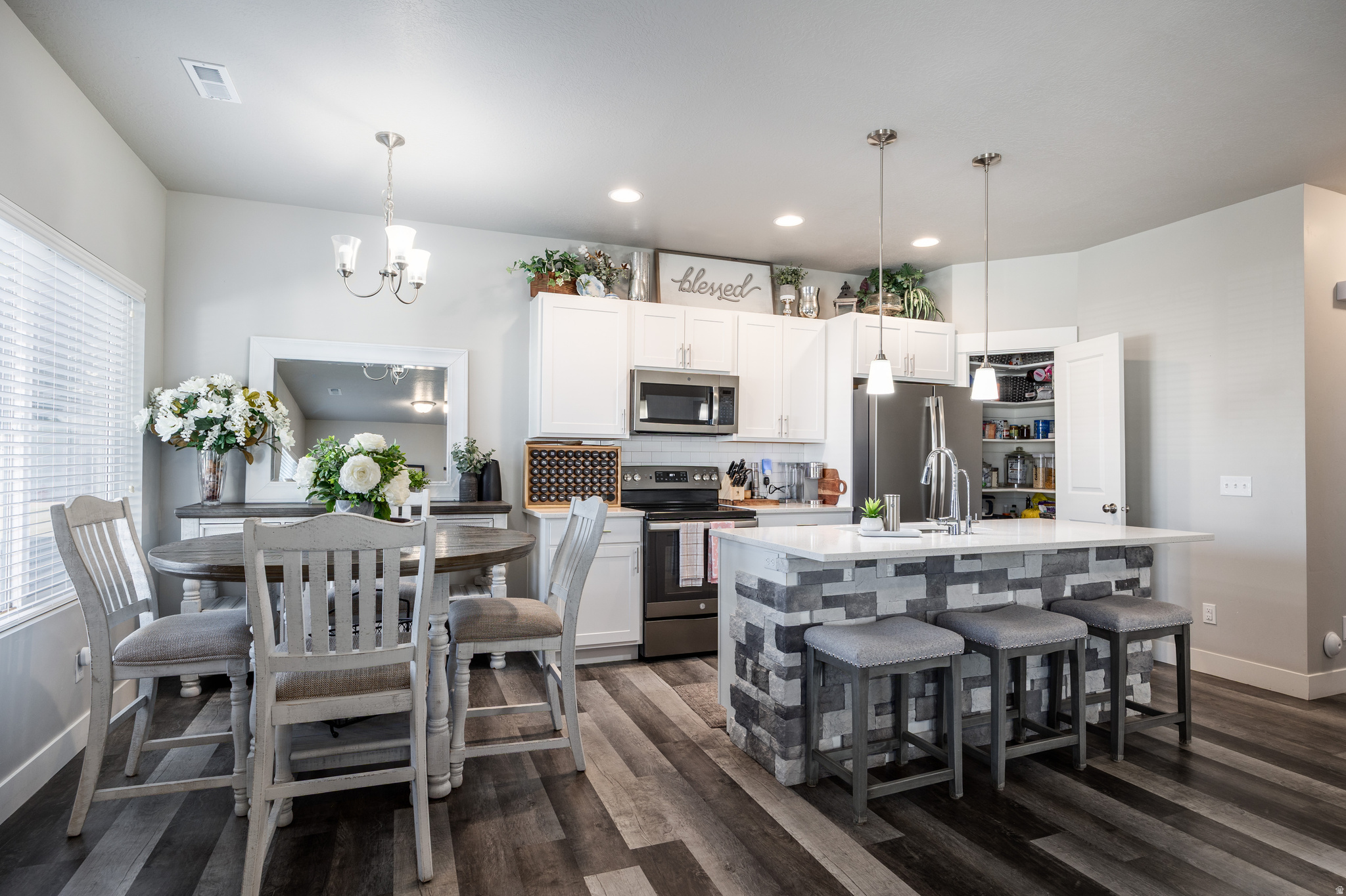 DEPOT CROSSING - Residential