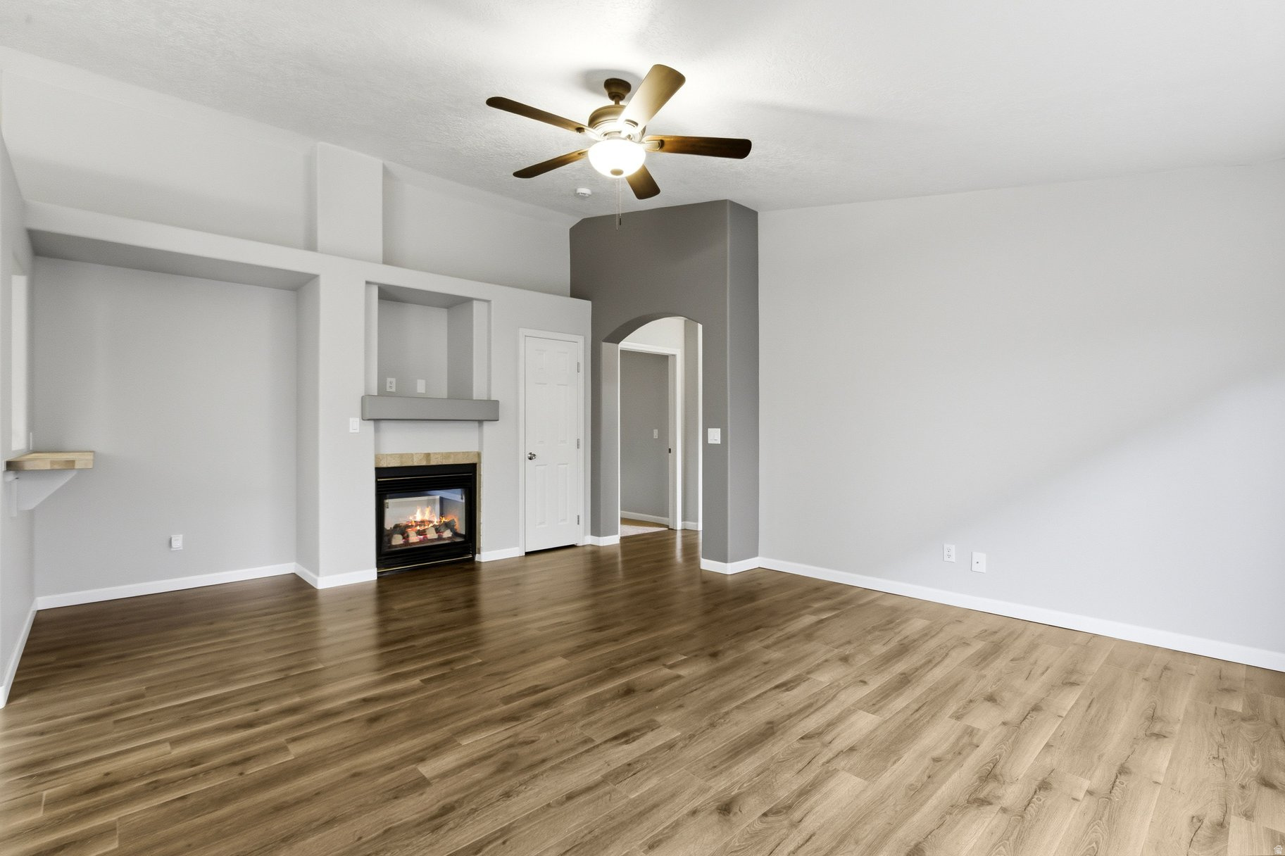 FLEUR DE LIS CONDOS - Residential