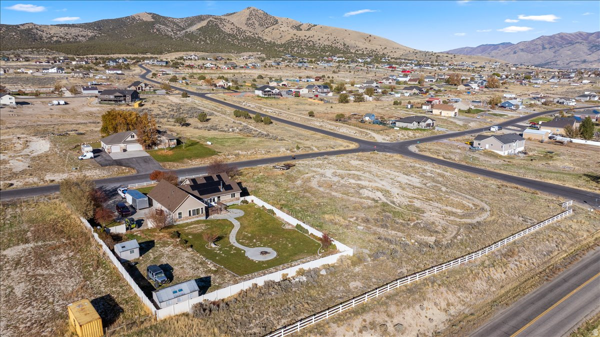 BENCHES AT SOUTH RIM - Residential