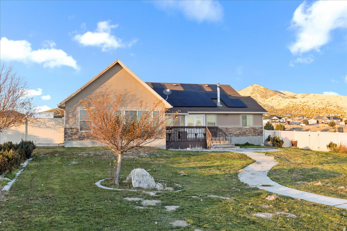 BENCHES AT SOUTH RIM - Residential