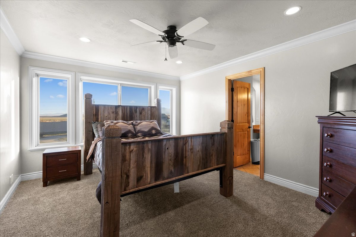 BENCHES AT SOUTH RIM - Residential