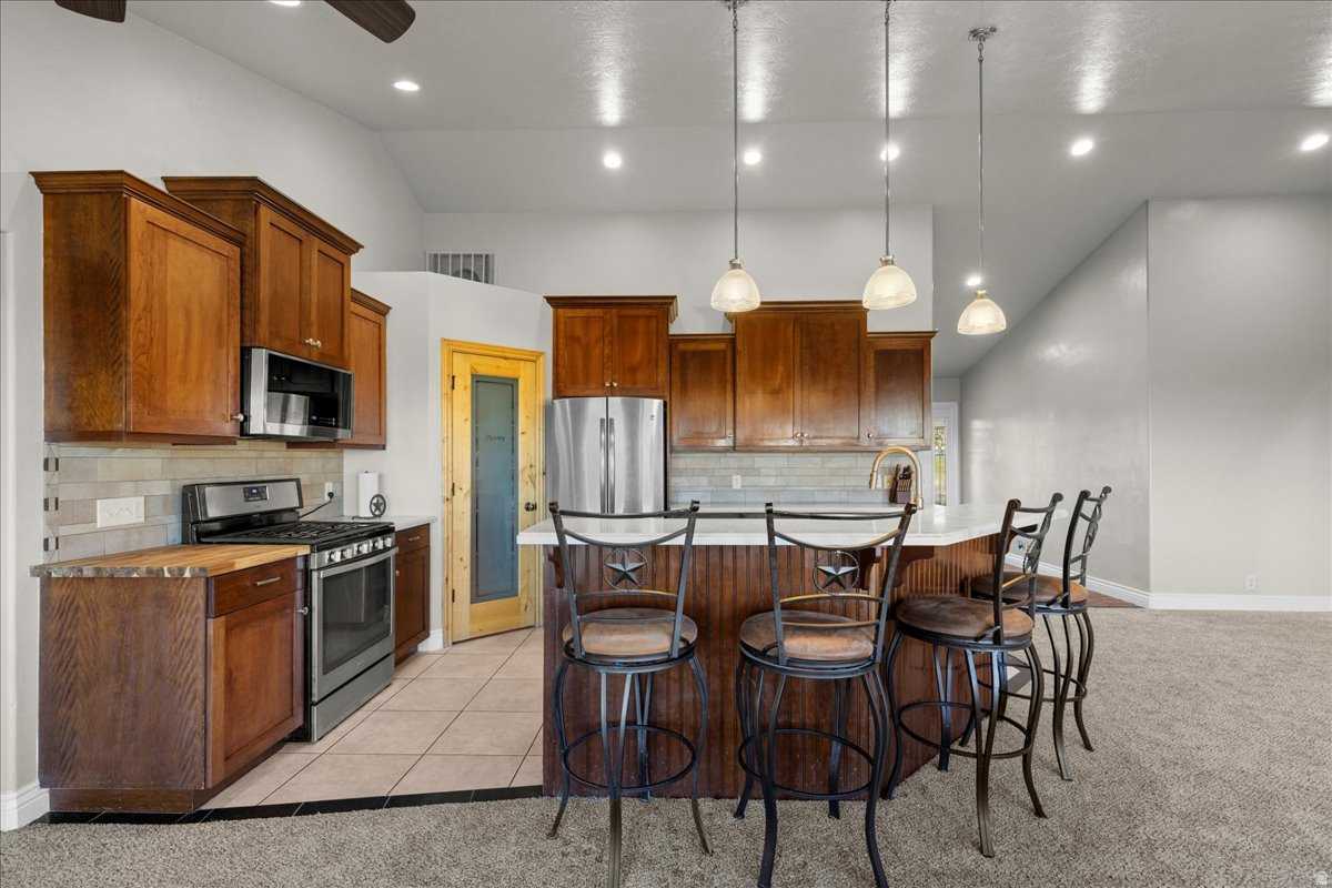 BENCHES AT SOUTH RIM - Residential