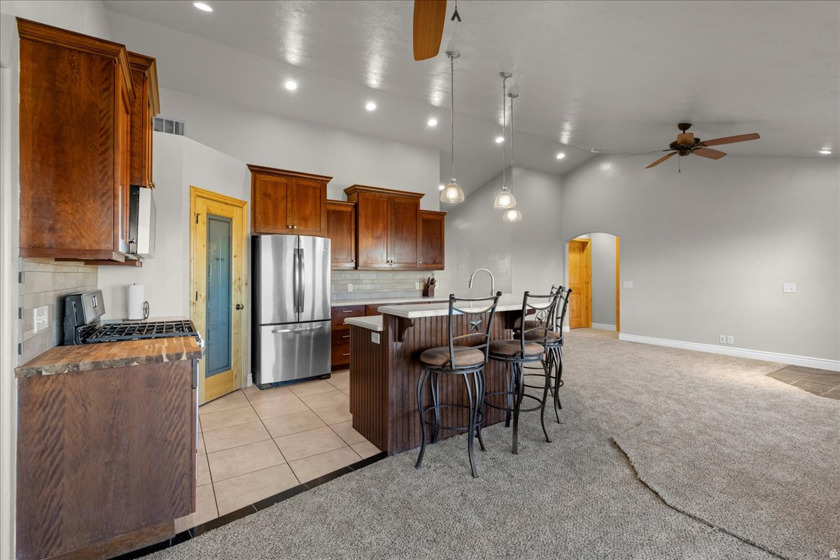 BENCHES AT SOUTH RIM - Residential