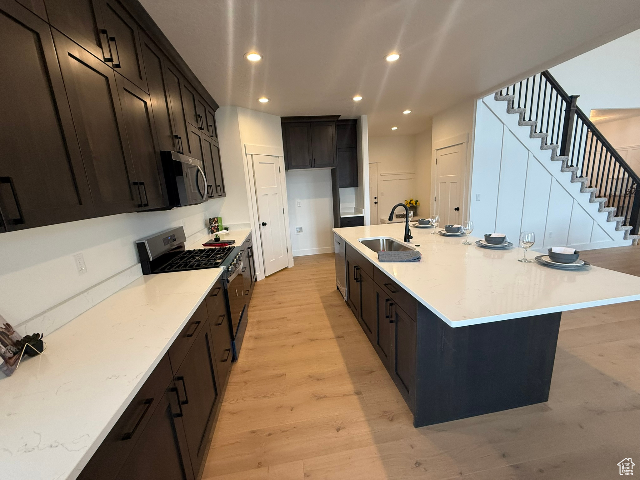 WINSTON PARK - Residential